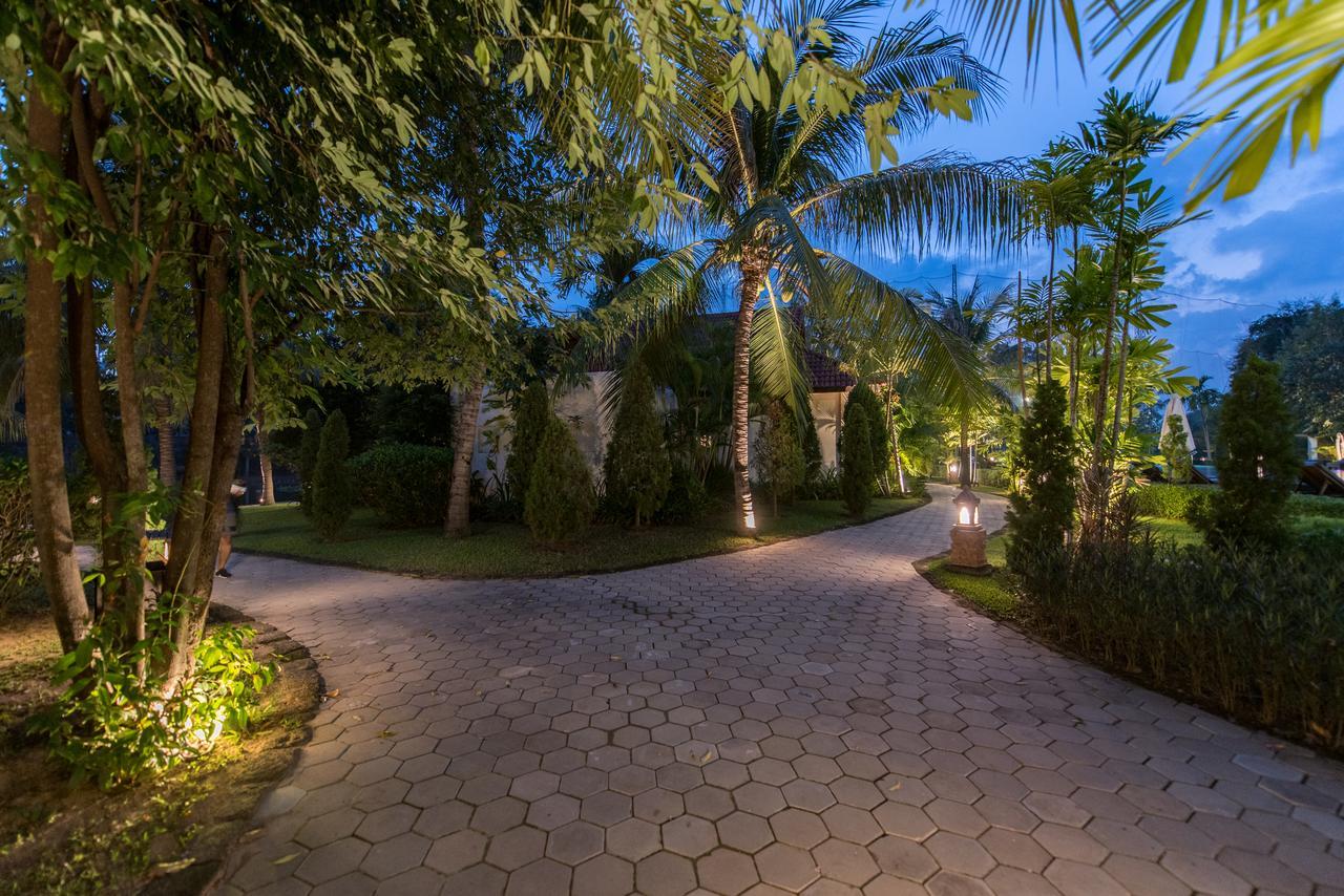 Palace Residence & Villa Siem Reap Ngoại thất bức ảnh